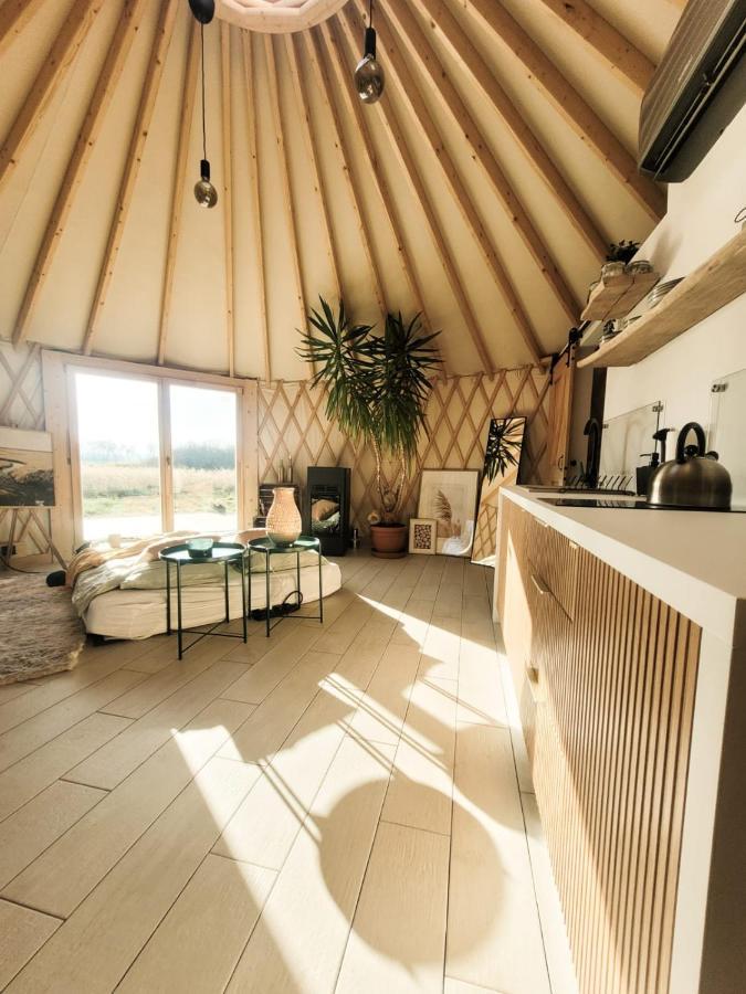 Jurty Glamping Hotel Gostynin Exterior photo