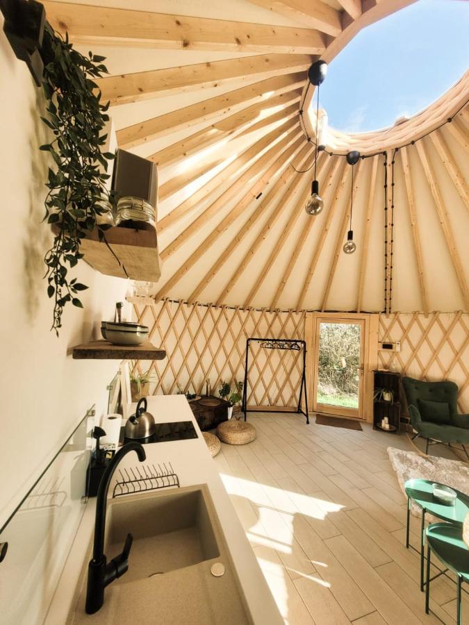 Jurty Glamping Hotel Gostynin Exterior photo