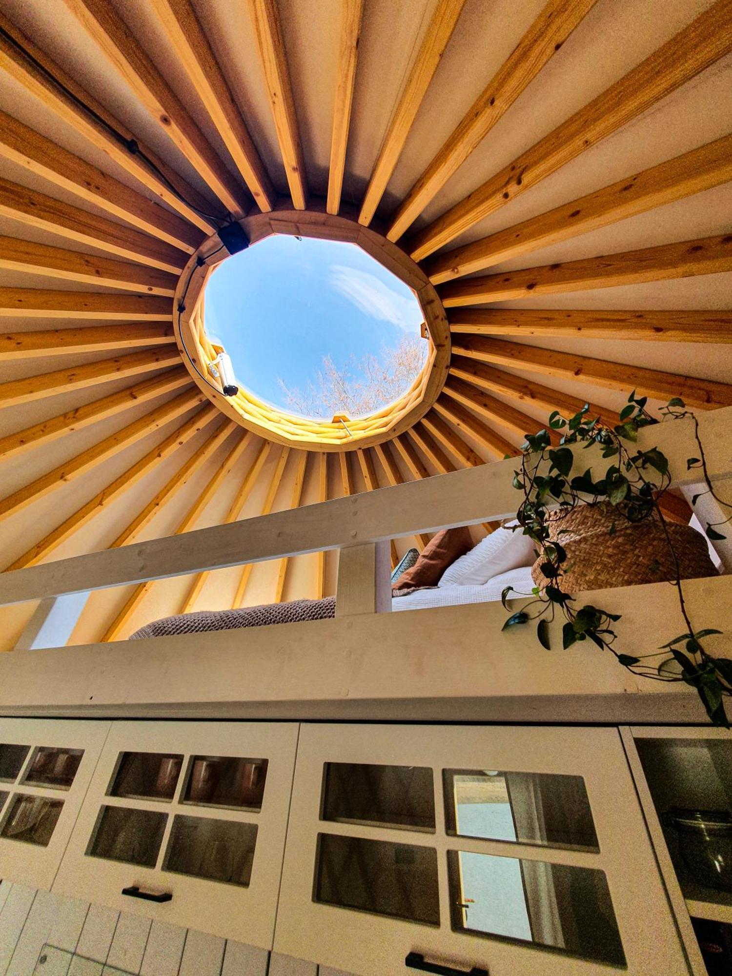Jurty Glamping Hotel Gostynin Exterior photo