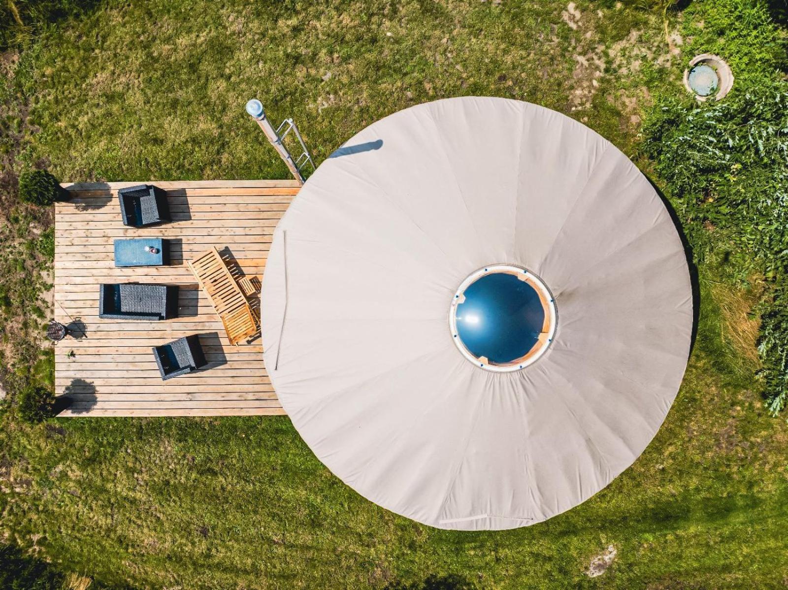 Jurty Glamping Hotel Gostynin Exterior photo