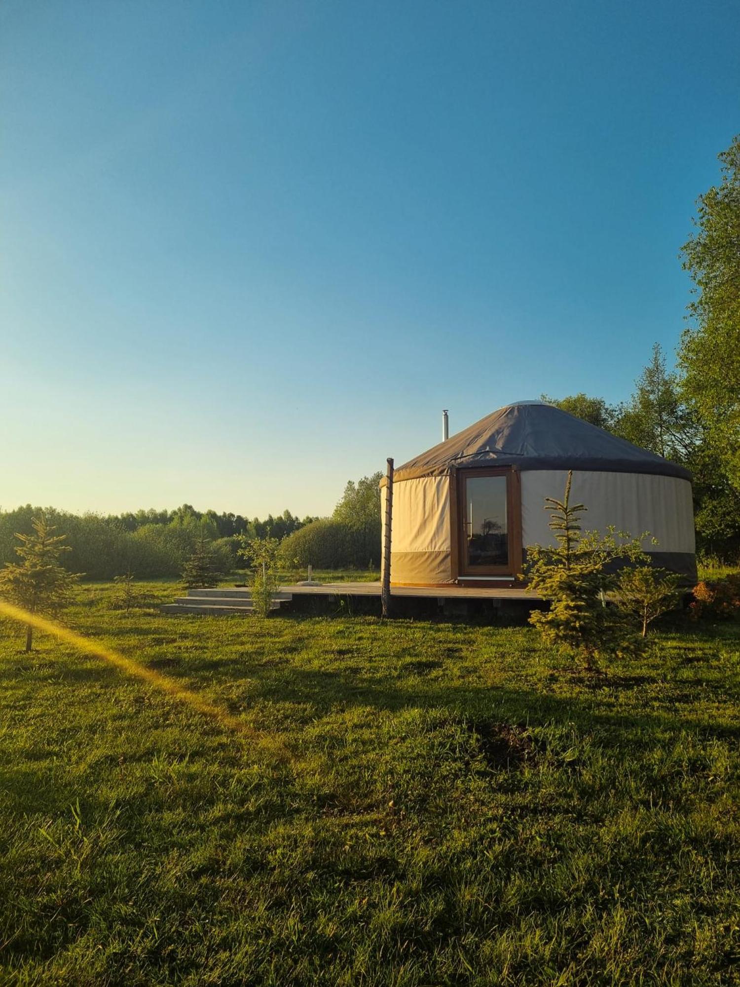 Jurty Glamping Hotel Gostynin Exterior photo