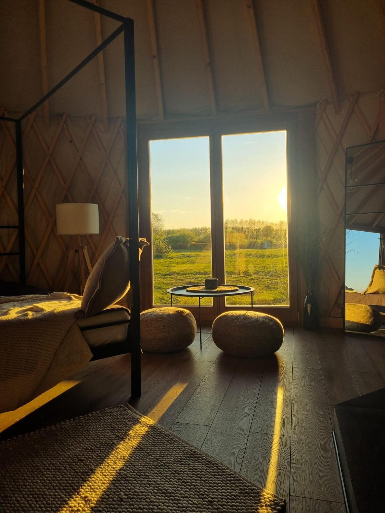 Jurty Glamping Hotel Gostynin Exterior photo