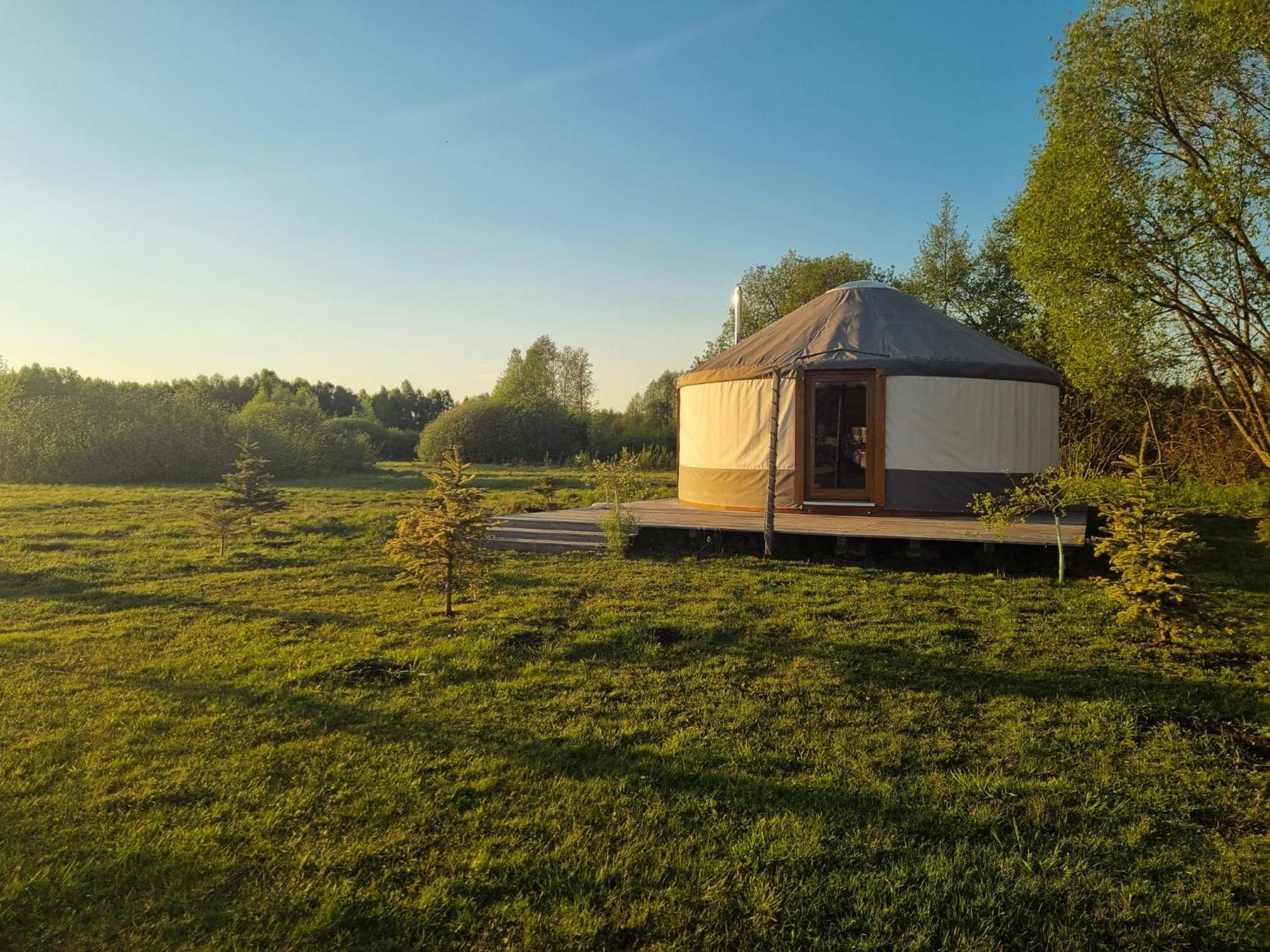 Jurty Glamping Hotel Gostynin Exterior photo